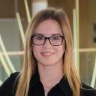 Die Durchdringung der Unternehmensnachrichten erfolgt wesentlich gezielter. Anhand der Likes und Kommentare kann eine Rückmeldung eingeholt werden, die auf dem Weg nicht möglich wäre. Lena Golfmann, Agaplesion Kassel Mitarbeiter-App