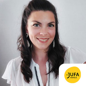 Mitarbeiter-App MITMACH-Booster - Zitat - Portrait Yasmin Bobik, JUFA Hotels - Logo
